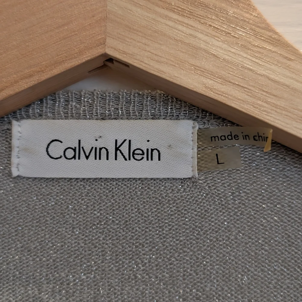 Calvin Klein Silver Cardigan Sweater with 3/4 Sleeves - Picture 4 of 6